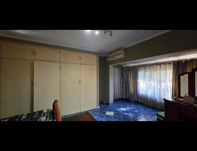 3 BEDROOM HOUSE FOR SALE IN FREEWAY PARK